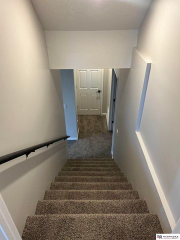 2202 N 150th Avenue, Omaha, NE 68116