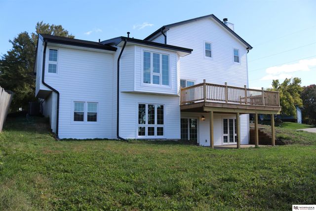 2202 N 150th Avenue, Omaha, NE 68116