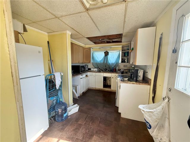 1302 Highland Avenue, New Castle, PA 16105