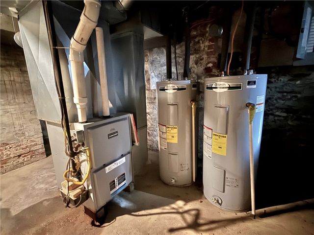 1302 Highland Avenue, New Castle, PA 16105