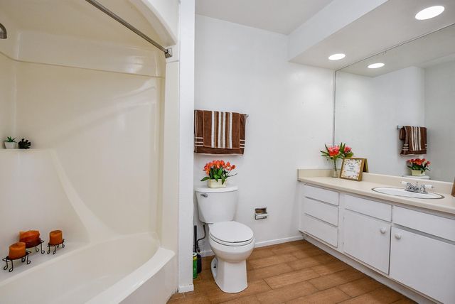 5000 Milwee Street 74, Houston, TX 77092