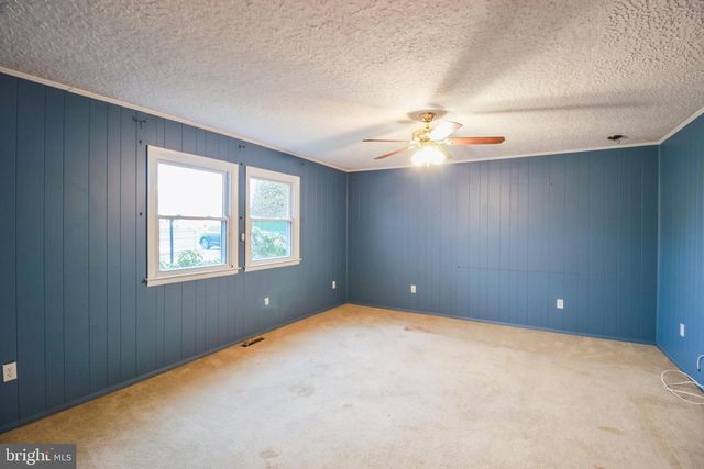 2400 CLEMENT AVE, Pennsauken, NJ 08109