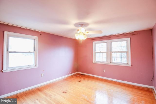 2400 CLEMENT AVE, Pennsauken, NJ 08109