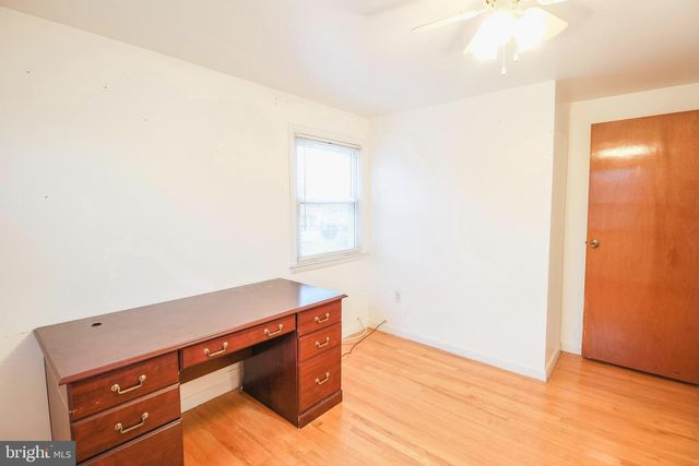 2400 CLEMENT AVE, Pennsauken, NJ 08109