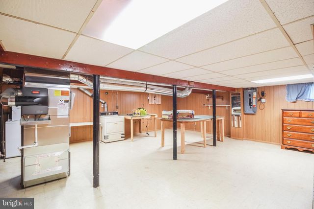 2400 CLEMENT AVE, Pennsauken, NJ 08109