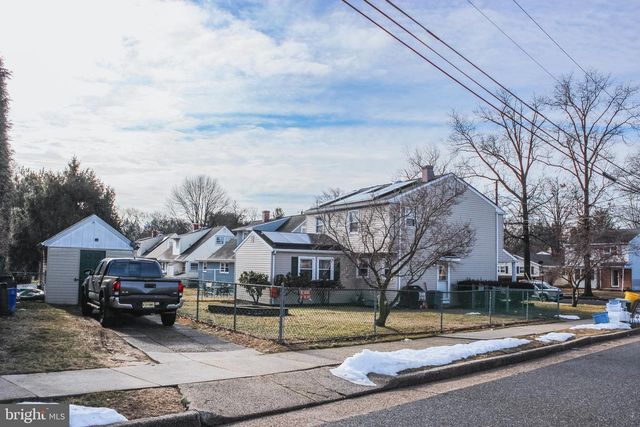 2400 CLEMENT AVE, Pennsauken, NJ 08109