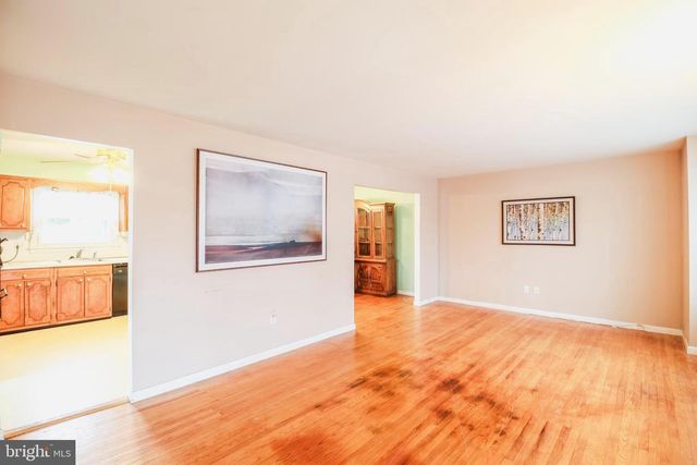 2400 CLEMENT AVE, Pennsauken, NJ 08109