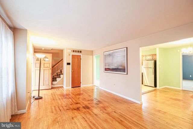 2400 CLEMENT AVE, Pennsauken, NJ 08109