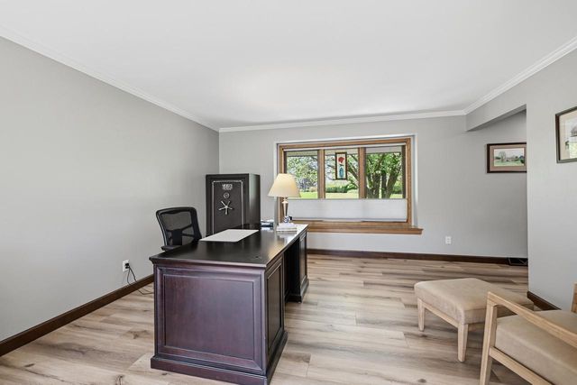 25610 Deer Ridge TRAIL, Waterford, WI 53185