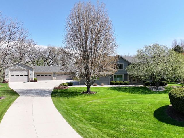 25610 Deer Ridge TRAIL, Waterford, WI 53185