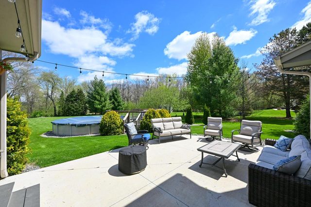 25610 Deer Ridge TRAIL, Waterford, WI 53185