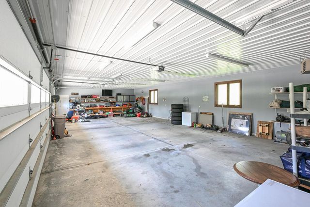 25610 Deer Ridge TRAIL, Waterford, WI 53185