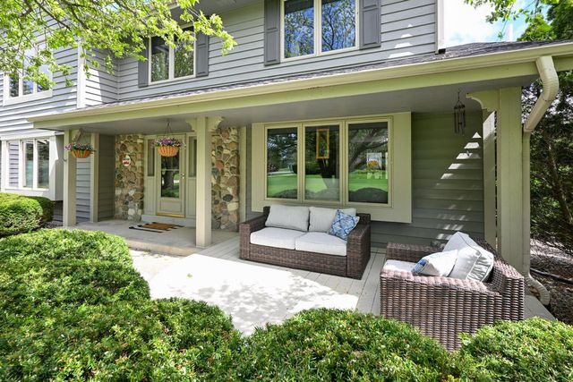 25610 Deer Ridge TRAIL, Waterford, WI 53185