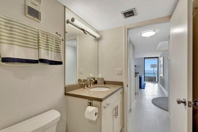 5550 N Ocean Drive 8a, Singer Island, FL 33404