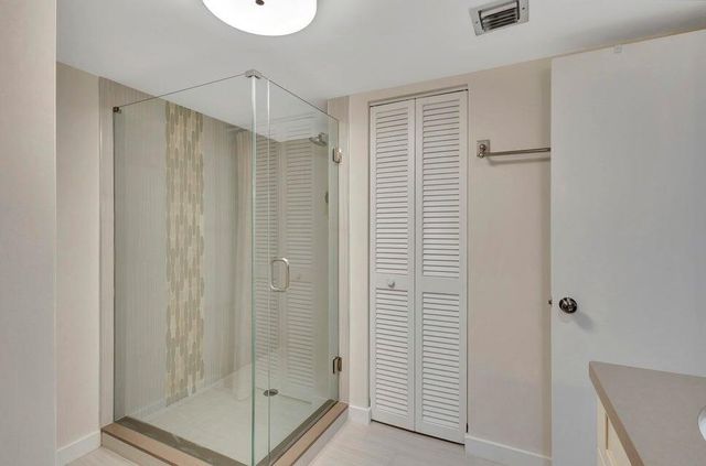 5550 N Ocean Drive 8a, Singer Island, FL 33404