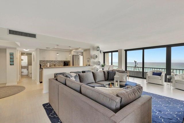 5550 N Ocean Drive 8a, Singer Island, FL 33404