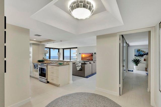 5550 N Ocean Drive 8a, Singer Island, FL 33404
