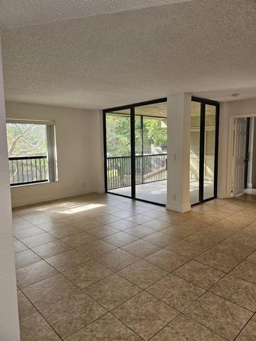 2472 NW 49th Ter 780, Pompano Beach, FL 33063