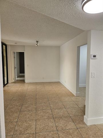 2472 NW 49th Ter 780, Pompano Beach, FL 33063