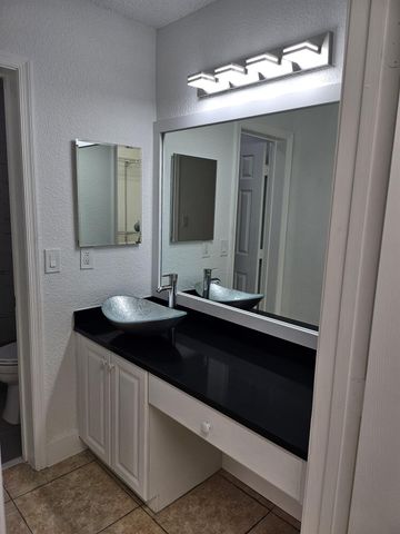 2472 NW 49th Ter 780, Pompano Beach, FL 33063