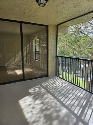 2472 NW 49th Ter 780, Pompano Beach, FL 33063