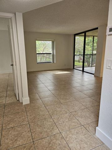 2472 NW 49th Ter 780, Pompano Beach, FL 33063