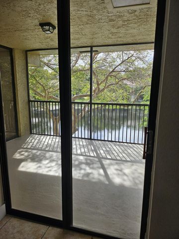 2472 NW 49th Ter 780, Pompano Beach, FL 33063