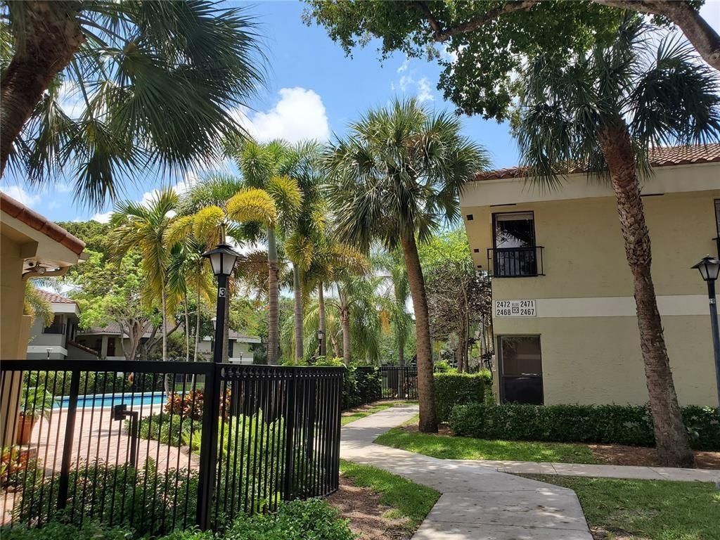 2472 NW 49th Ter 780, Pompano Beach, FL 33063