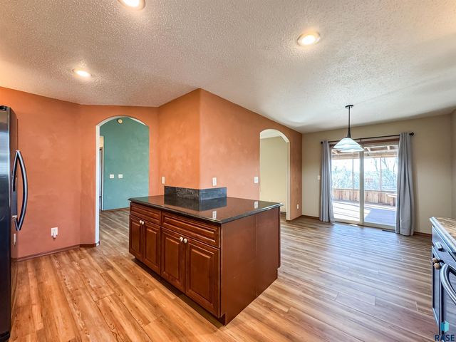 7317 W 66th St Street, Sioux Falls, SD 57106