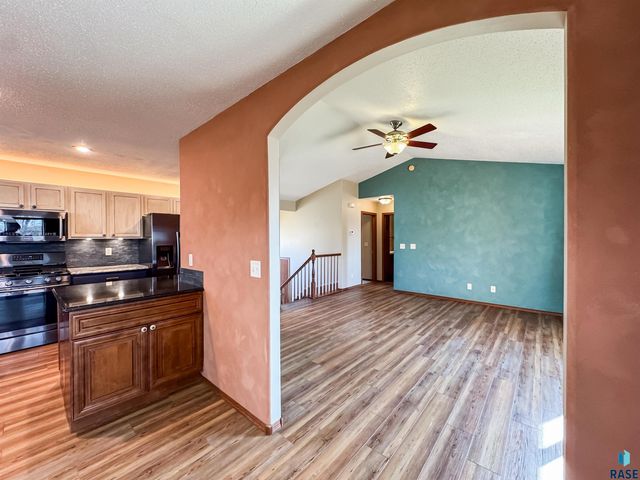 7317 W 66th St Street, Sioux Falls, SD 57106