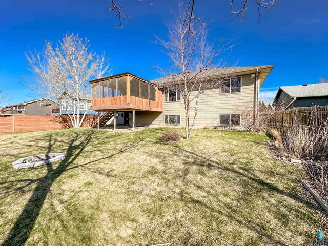 7317 W 66th St Street, Sioux Falls, SD 57106