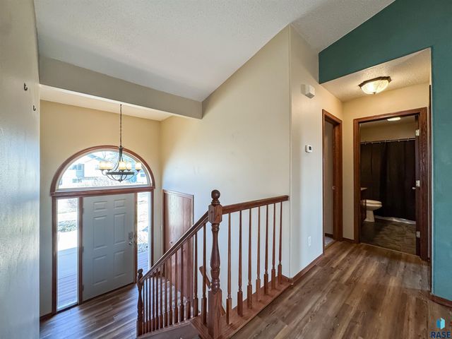 7317 W 66th St Street, Sioux Falls, SD 57106