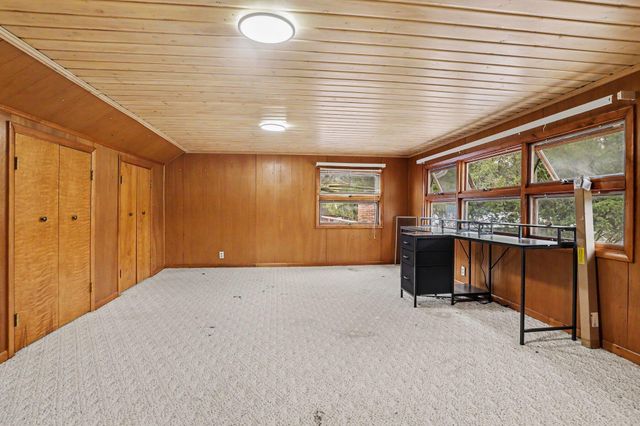 12821 S Drive N, Battle Creek, MI 49014
