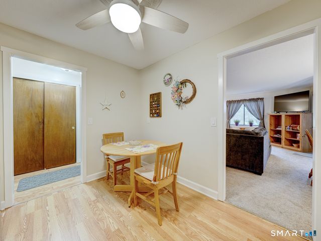 21 Hickory Hill 21, Southington, CT 06489
