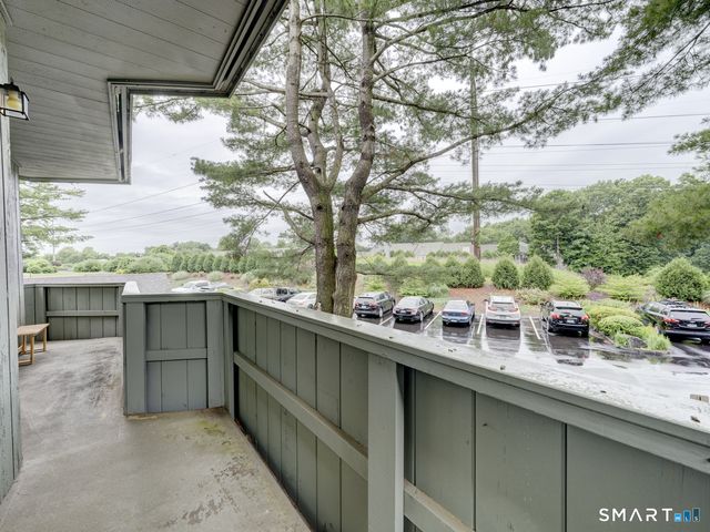 21 Hickory Hill 21, Southington, CT 06489