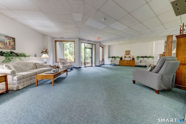 21 Hickory Hill 21, Southington, CT 06489