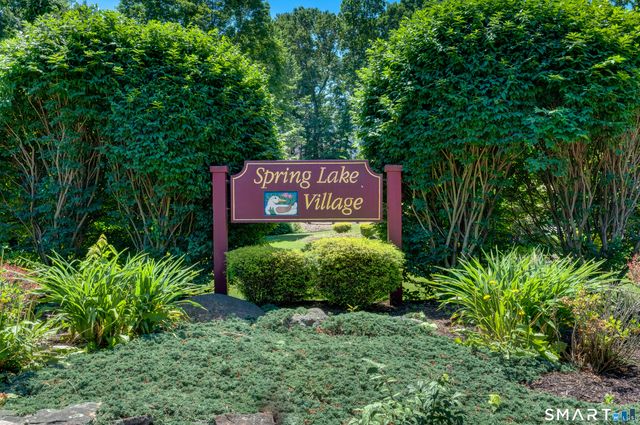 21 Hickory Hill 21, Southington, CT 06489