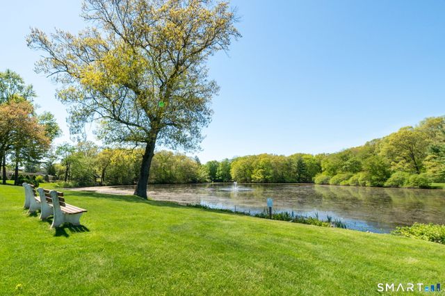 21 Hickory Hill 21, Southington, CT 06489