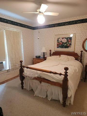 75 Maple Ave, Hamburg, NY 14075