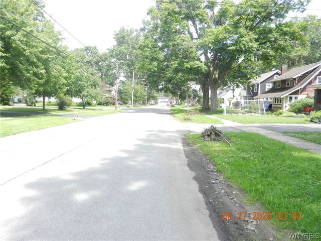 75 Maple Ave, Hamburg, NY 14075