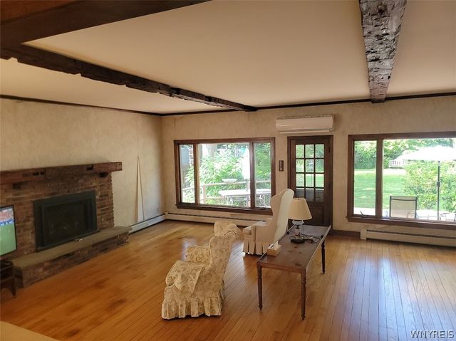 75 Maple Ave, Hamburg, NY 14075
