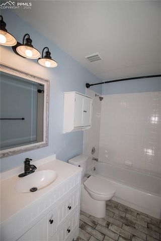 2435 Calistoga Drive, Colorado Springs, CO 80915