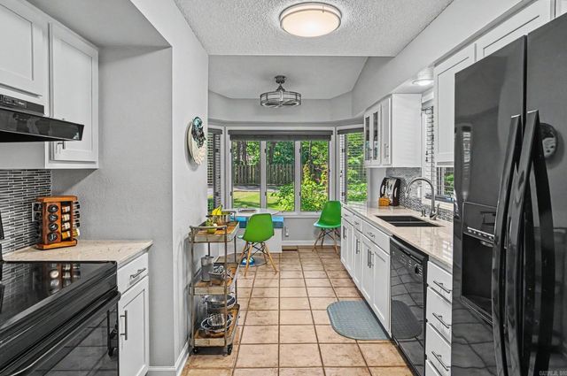 5 Emanuel Lane, Hot Springs Village, AR 71909