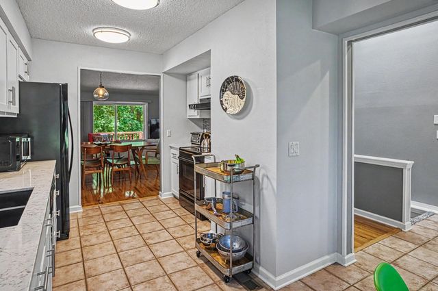 5 Emanuel Lane, Hot Springs Village, AR 71909