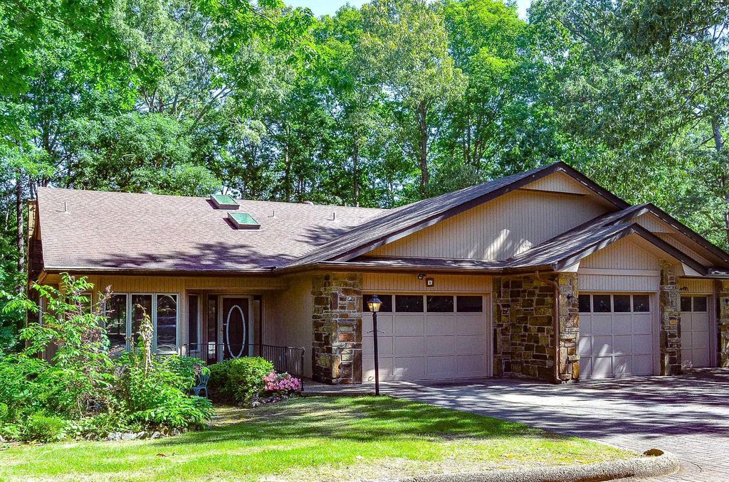 5 Emanuel Lane, Hot Springs Village, AR 71909