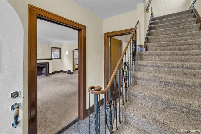 7258 Theisen Street, Dearborn, MI 48126