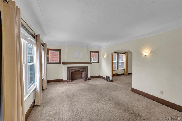 7258 Theisen Street, Dearborn, MI 48126