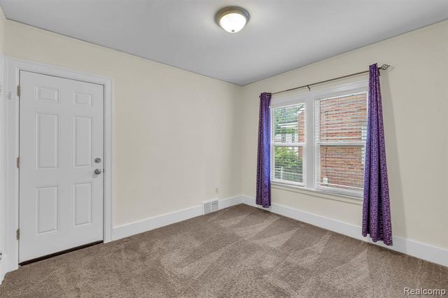 7258 Theisen Street, Dearborn, MI 48126