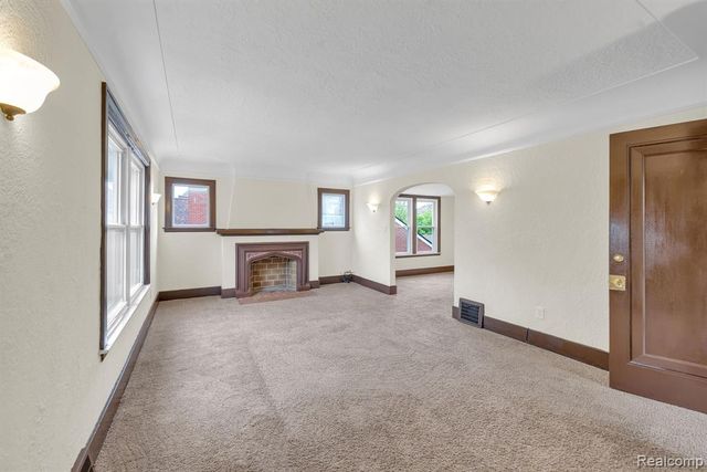 7258 Theisen Street, Dearborn, MI 48126