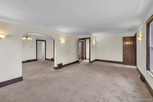7258 Theisen Street, Dearborn, MI 48126